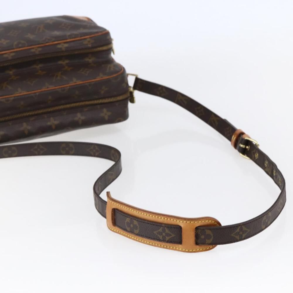 Louis Vuitton Shoulder Bags