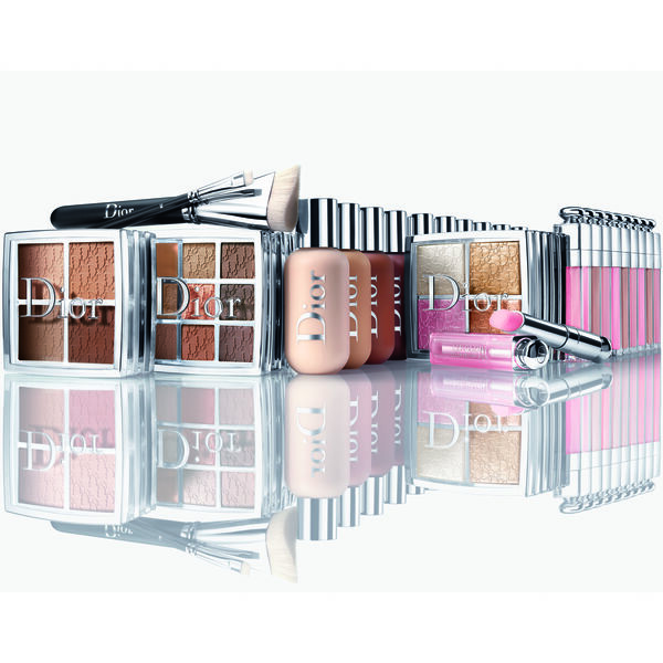 Backstage Retractable lip brush