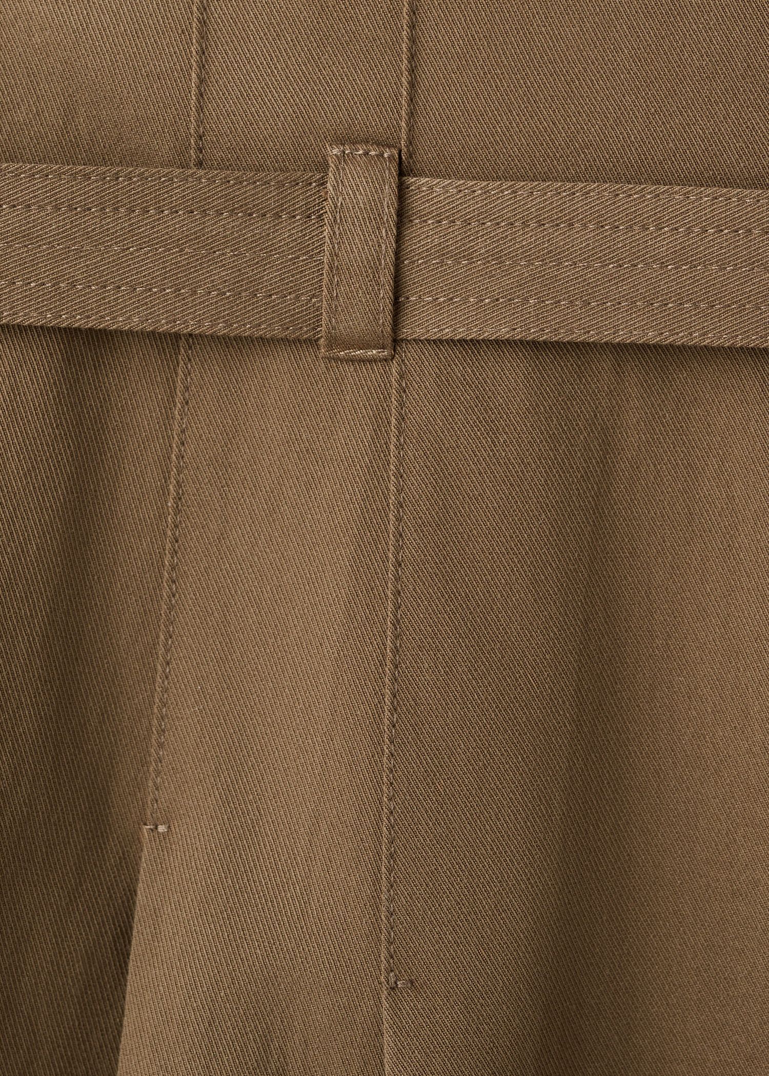 Trousers with belt loops