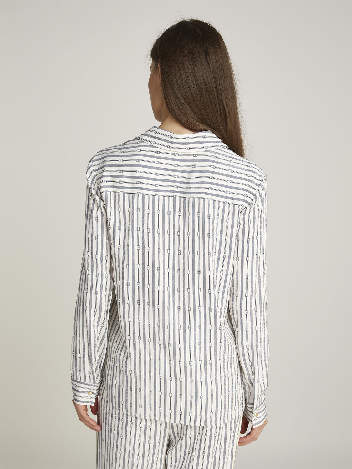 FLUID VIS PRT RELAXED LS SHIRT