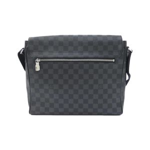 Louis Vuitton District