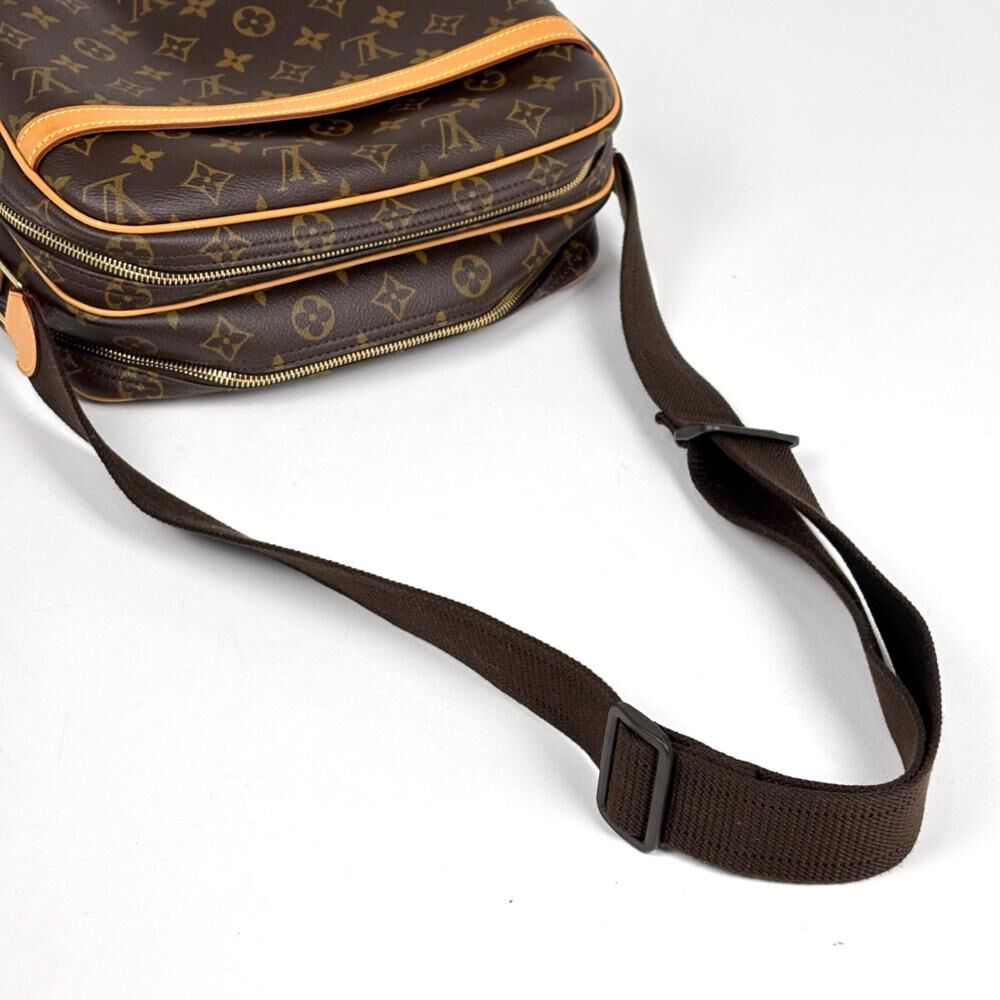 Louis Vuitton Reporter