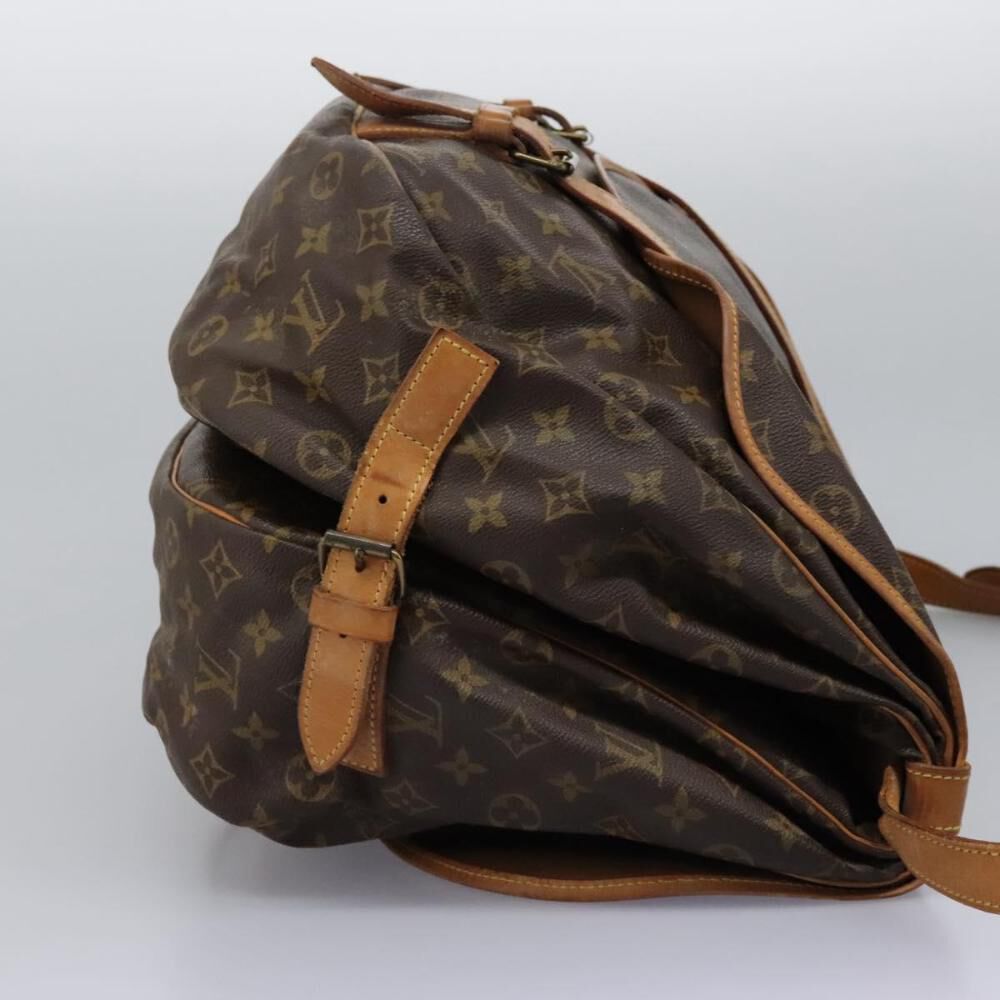 Louis Vuitton Saumur