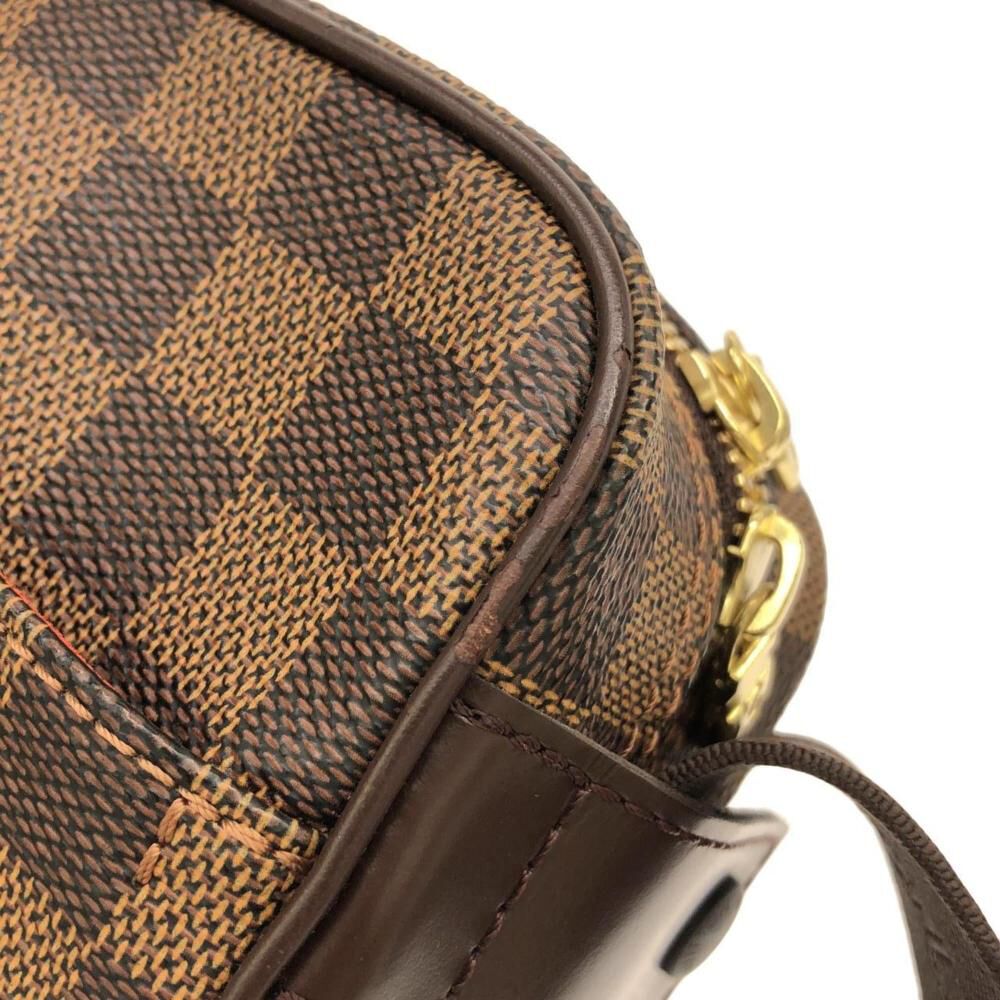 Louis Vuitton Shoulder Bags