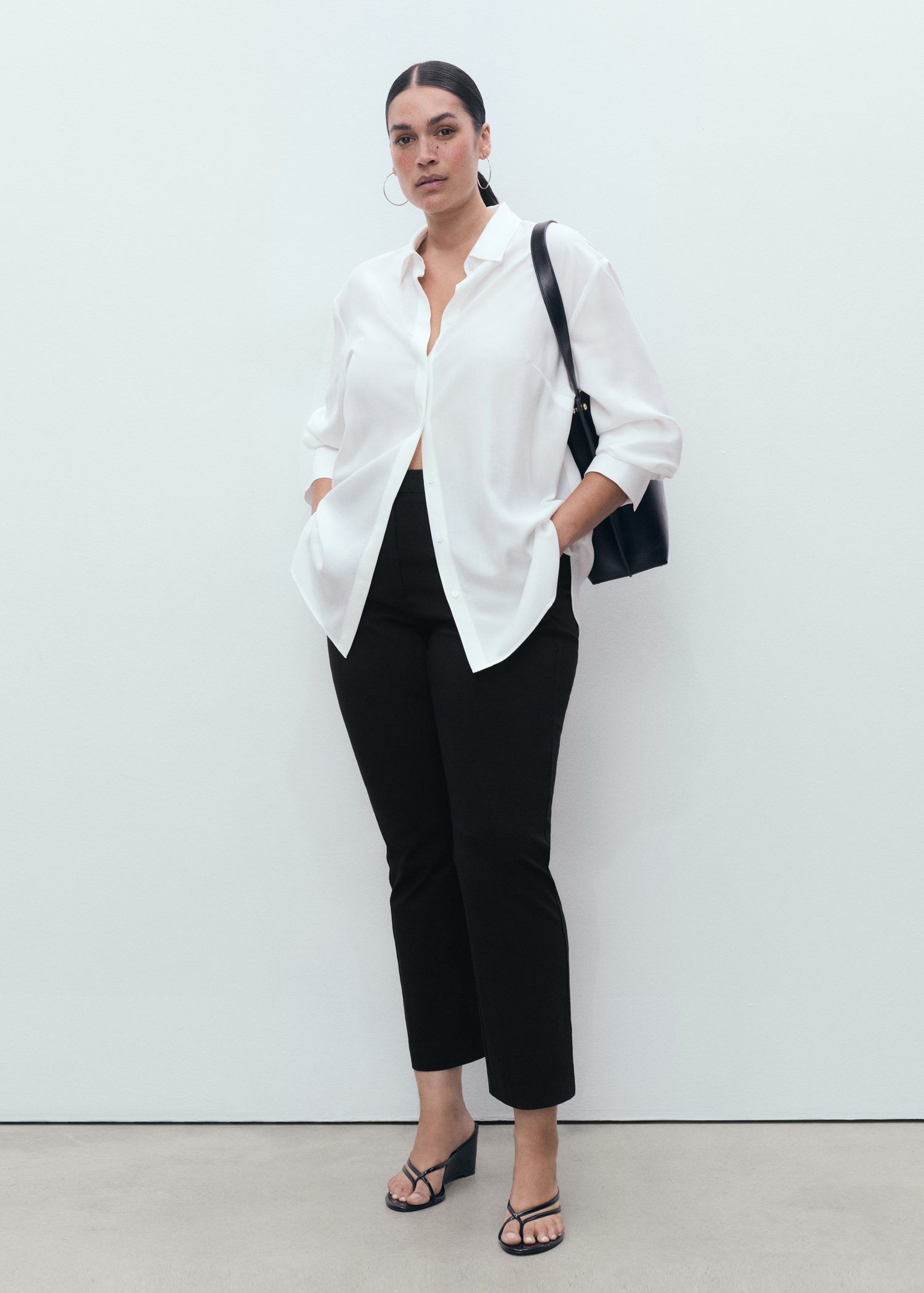 Straight-cut crop trousers