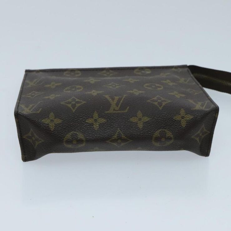 Louis Vuitton Poche Toilette