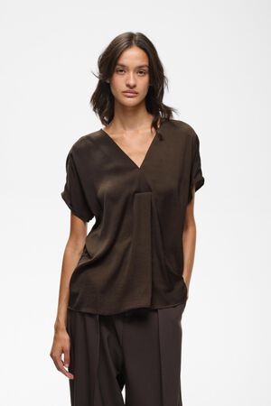 RindaIW Top