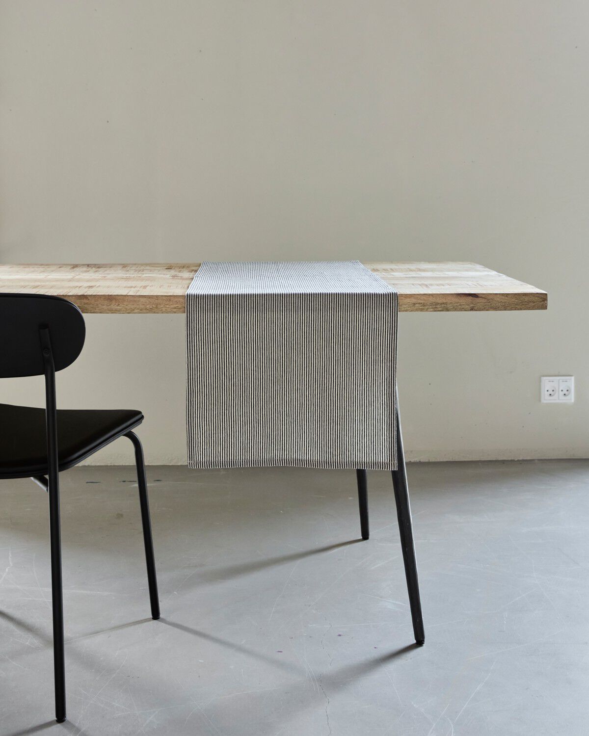 L&ouml;pare f&ouml;r bord, HDBlock, Sand:Svart