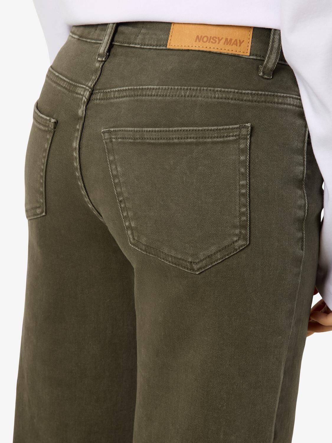 Nmyolanda Mw Straight Jeans Colored Noos