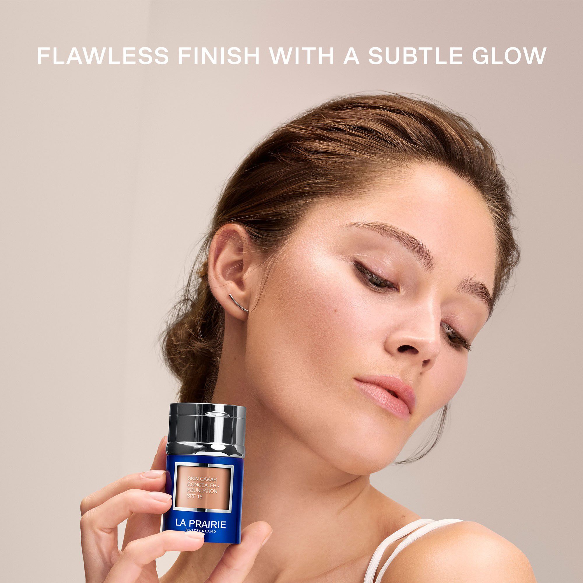 Foundation&Powder Mocha skin caviar spf15 30 ml