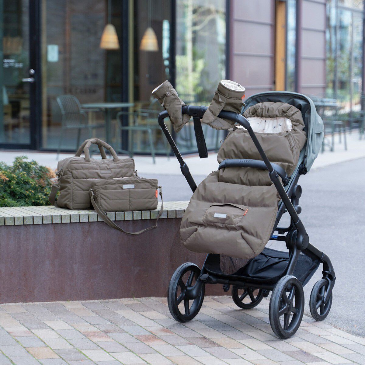 Quiltet pusletaske Taupe