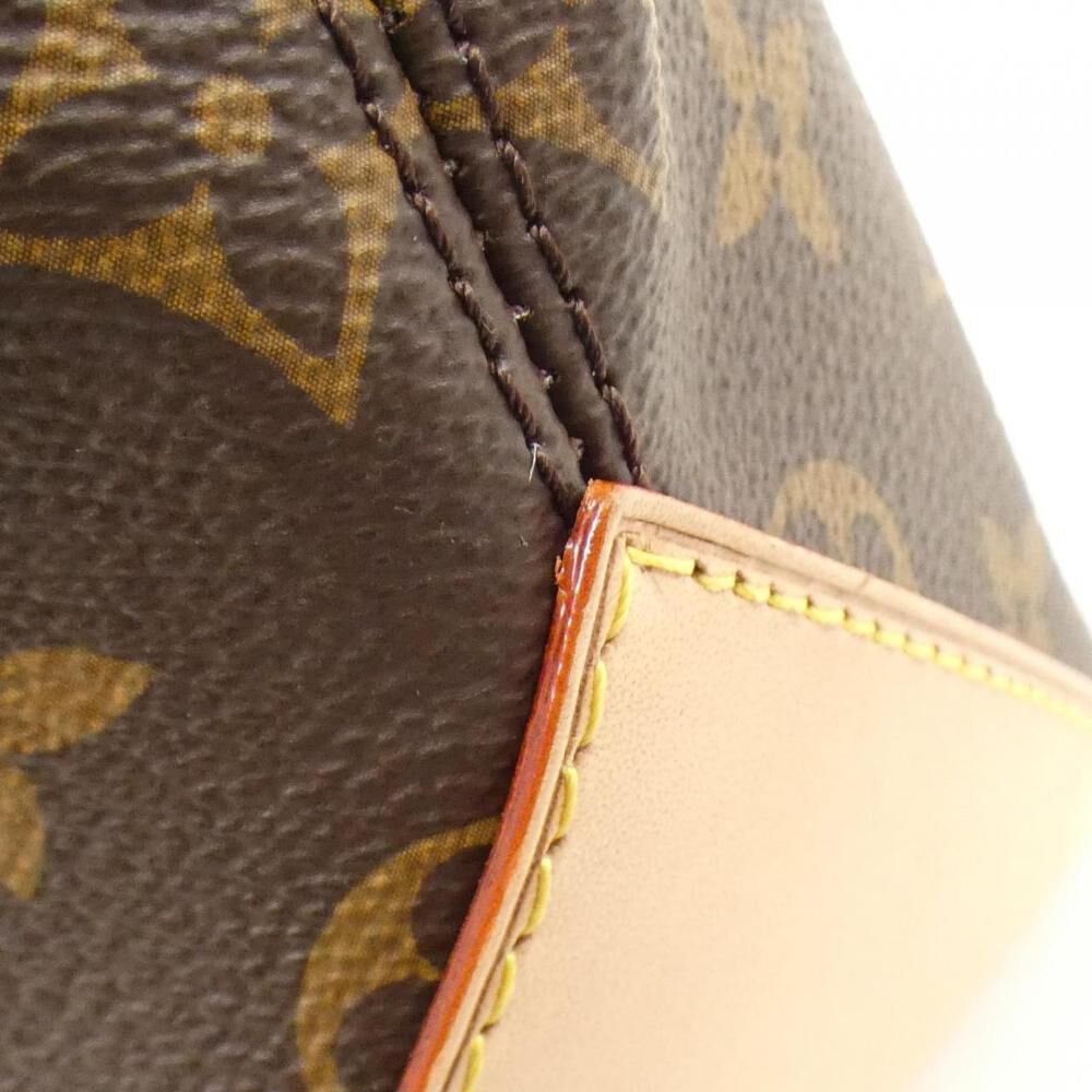 Louis Vuitton Shoulder Bags