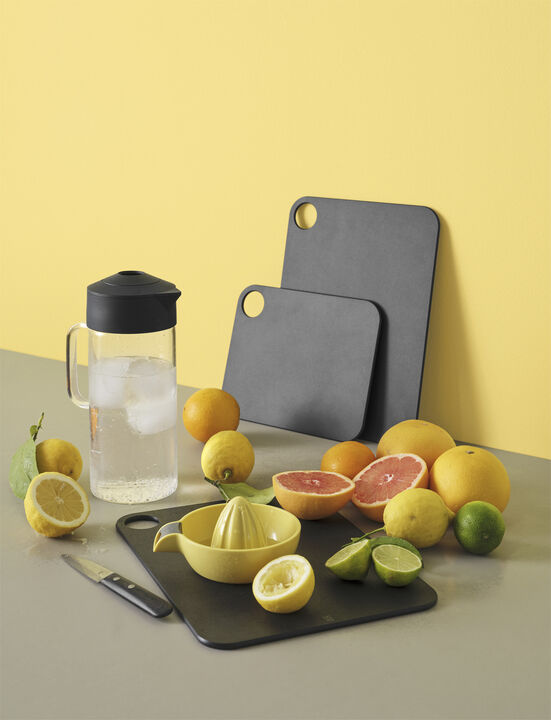 CUT-IT skärbräda W 23. 5 cm black