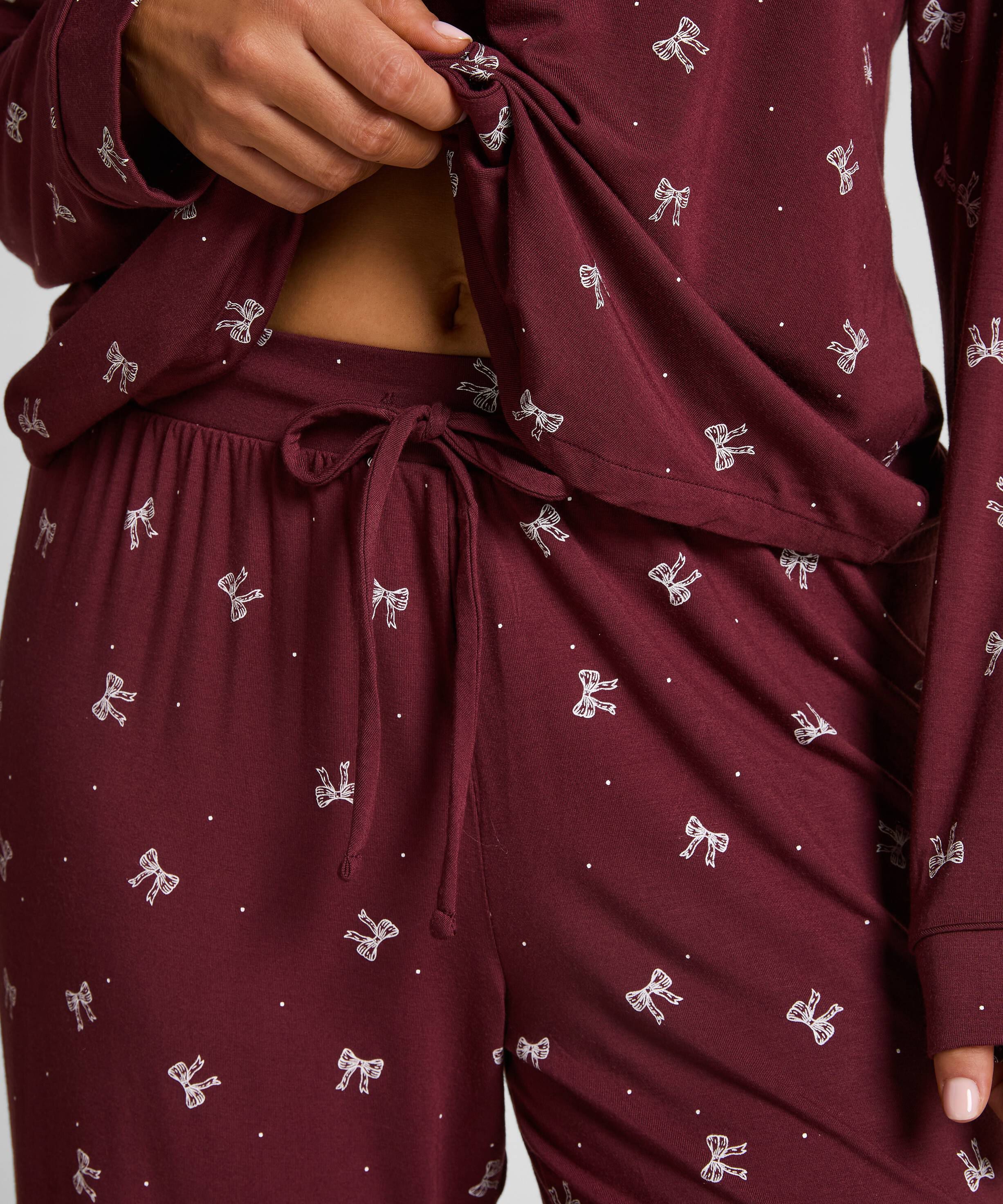 Essential Jersey Pants