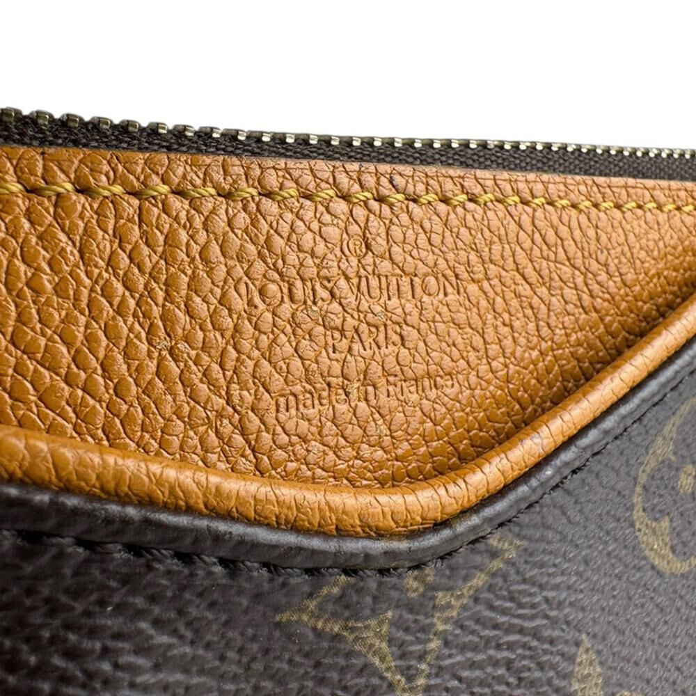 Louis Vuitton Shoulder Bags