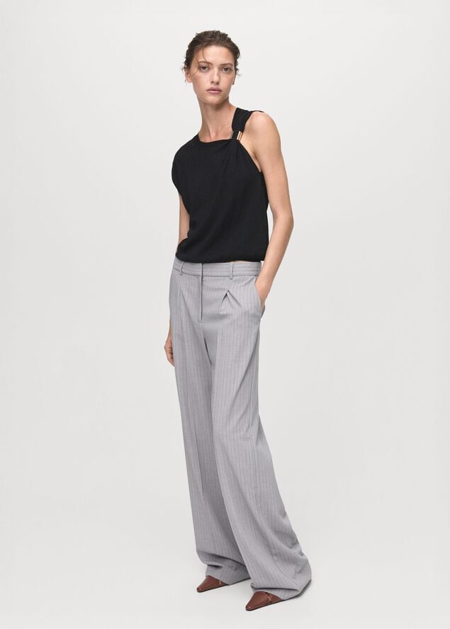Short-sleeve jumper with metallic d