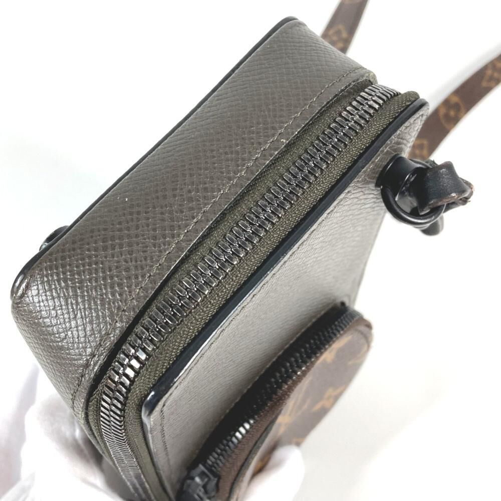 Louis Vuitton Shoulder Bags