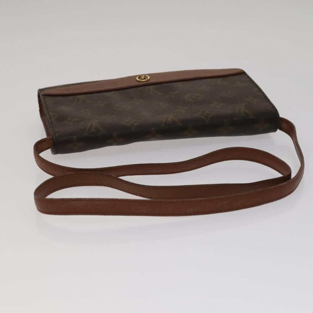 Louis Vuitton Shoulder Bags