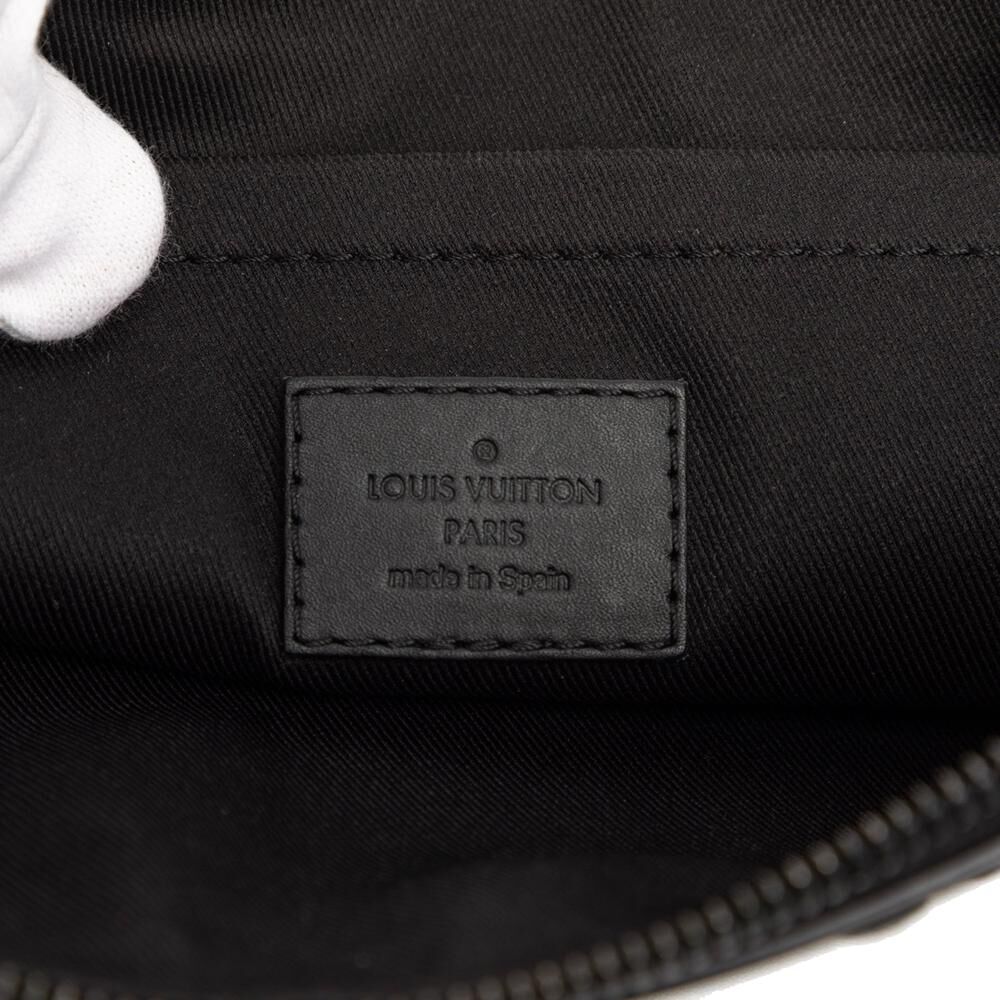 Louis Vuitton Clutch