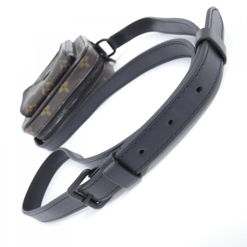 Louis Vuitton Shoulder Bags