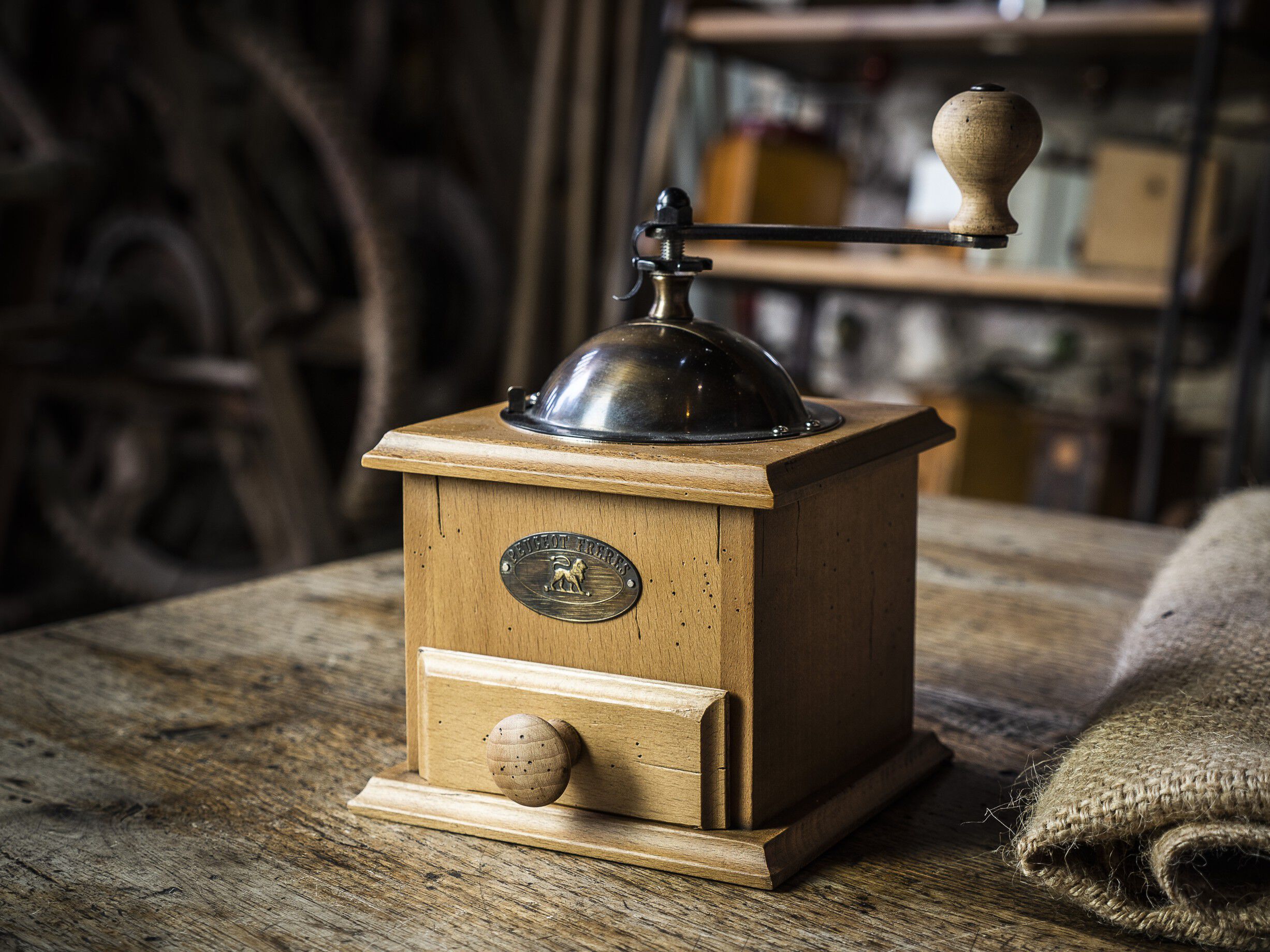 Nostalgi Antik Kaffekv&aelig;rn