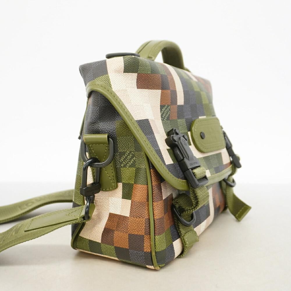 Louis Vuitton Shoulder Bags