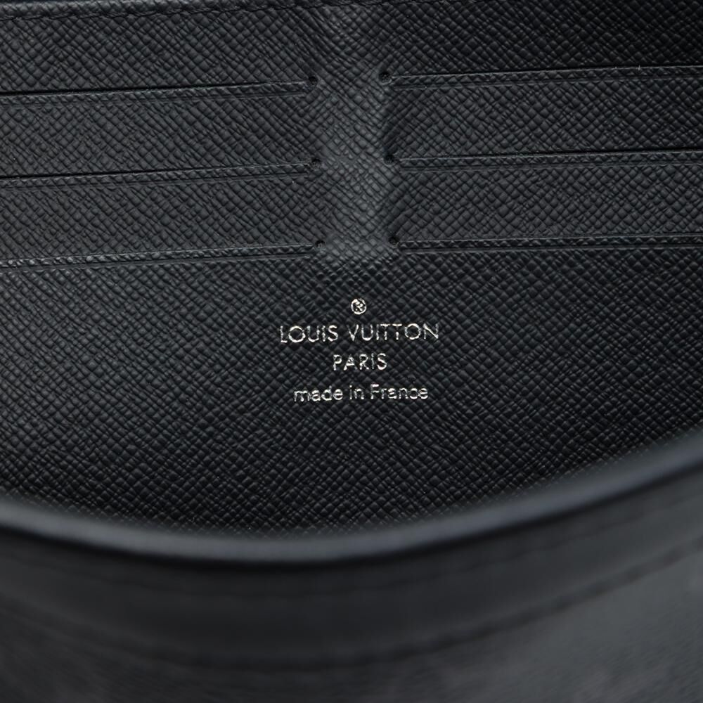 Louis Vuitton Pochette Homme