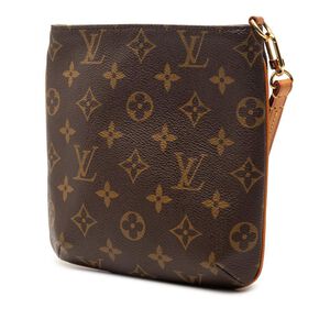 Louis Vuitton Clutch