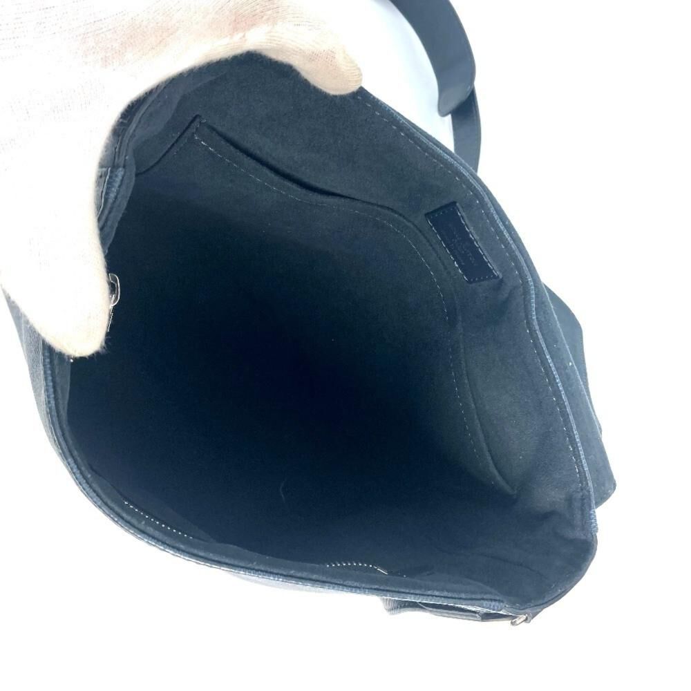 Louis Vuitton Messenger