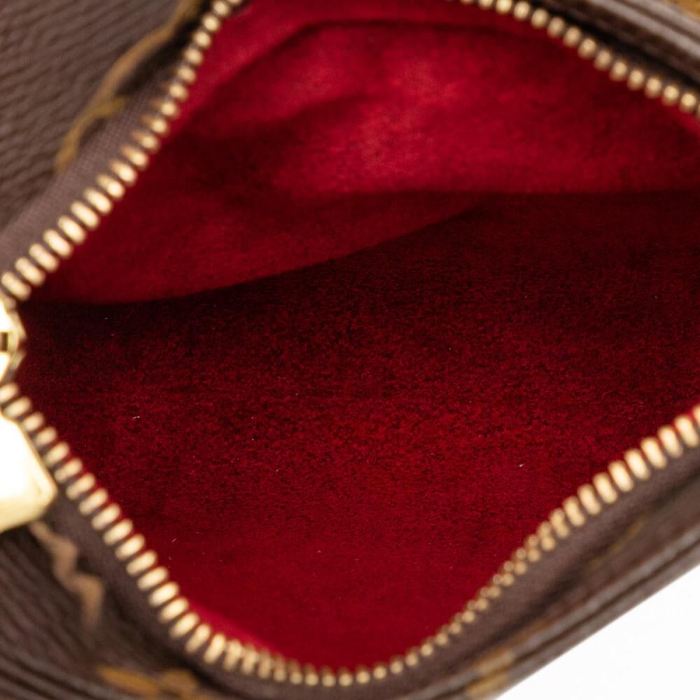 Louis Vuitton Clutch