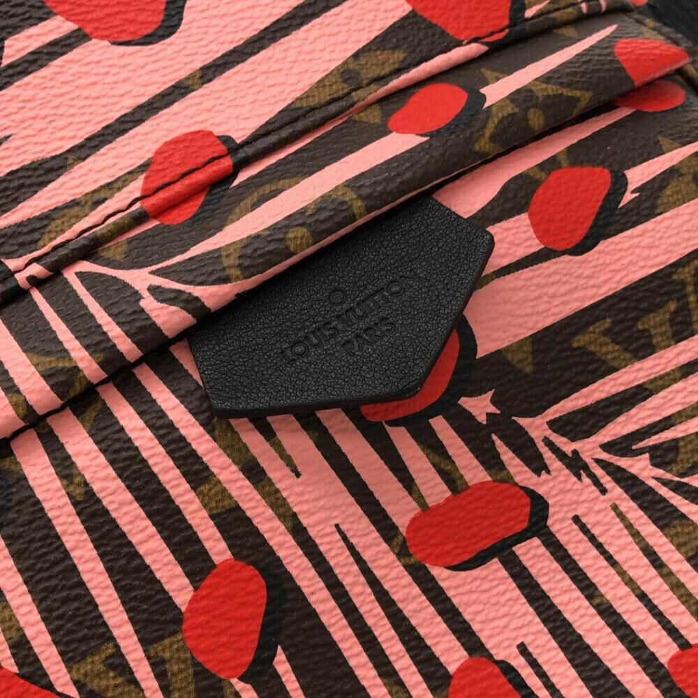 Louis Vuitton Palm Springs