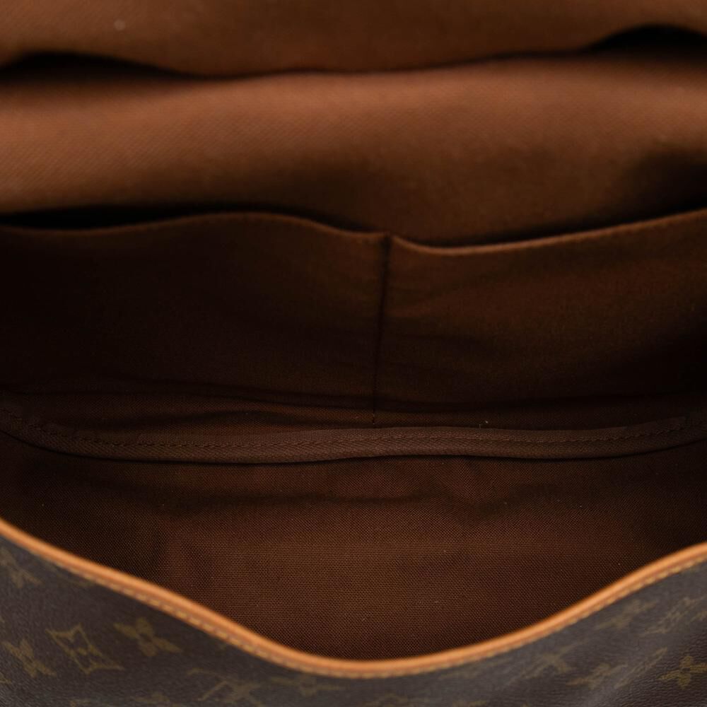 Louis Vuitton Saumur