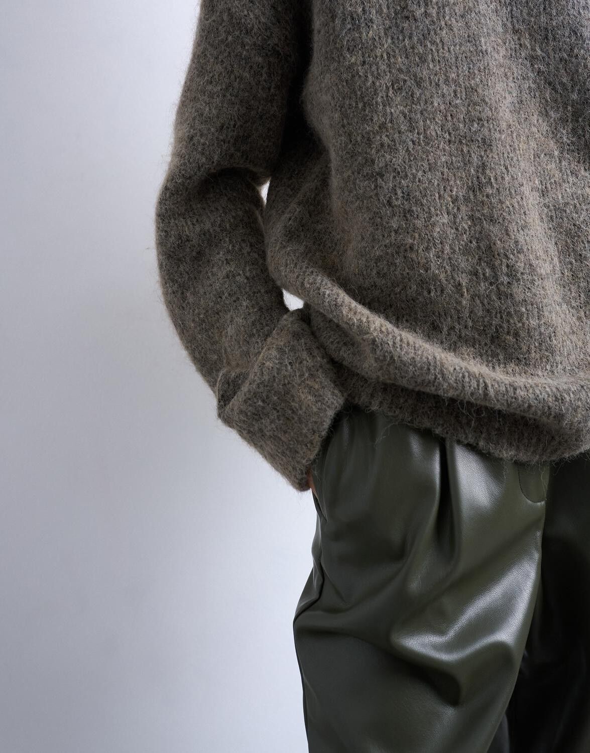 TSKILLE BOXY CREW KNIT PULLOVER