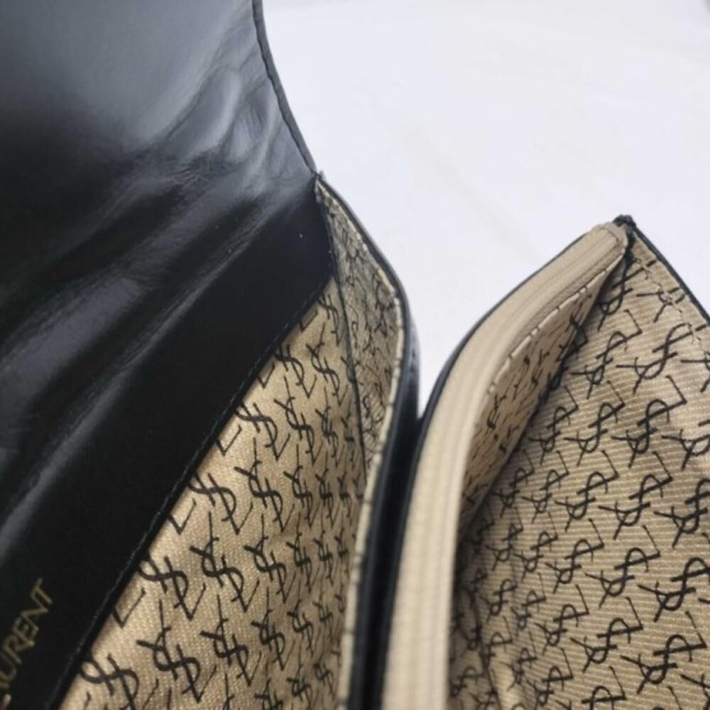 Yves Saint Laurent Clutch