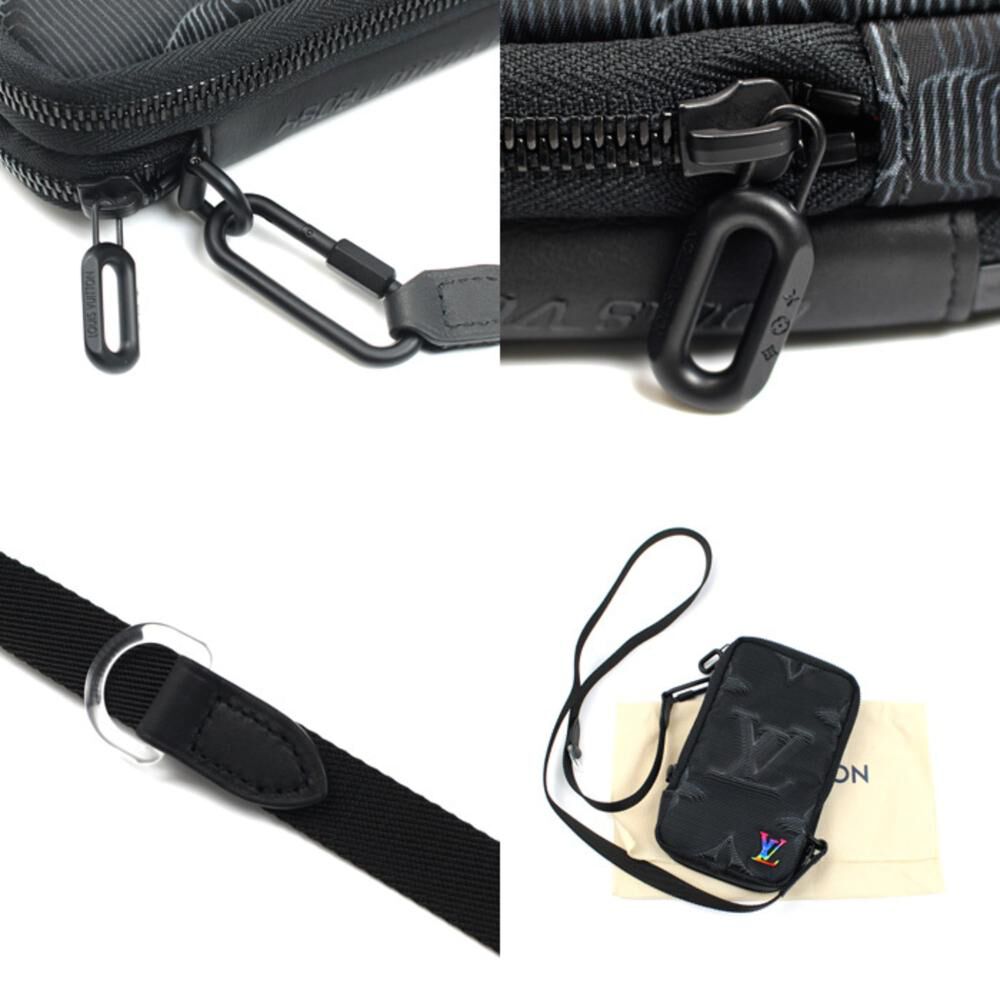 Louis Vuitton Shoulder Bags