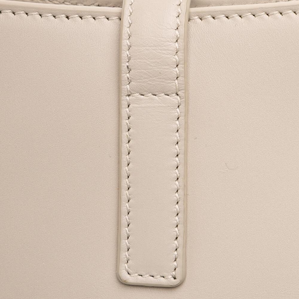 Yves Saint Laurent Shoulder Bag