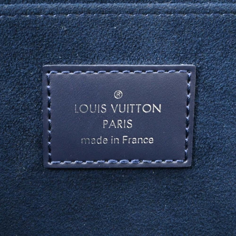 Louis Vuitton Clutch