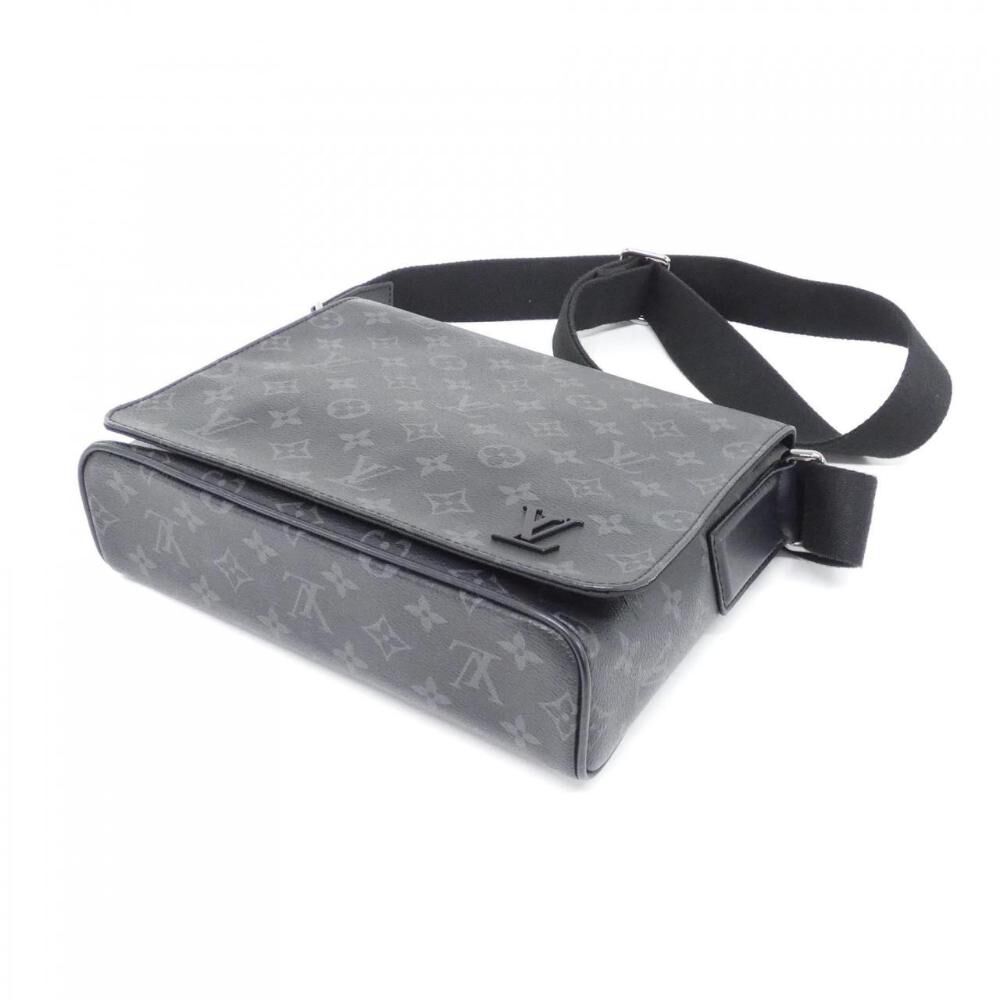 Louis Vuitton District