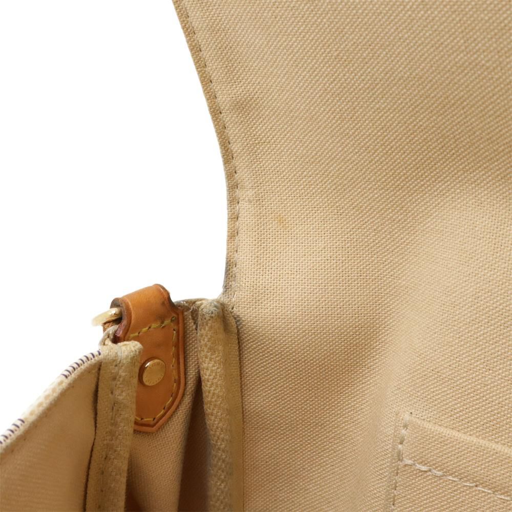 Louis Vuitton Favorite