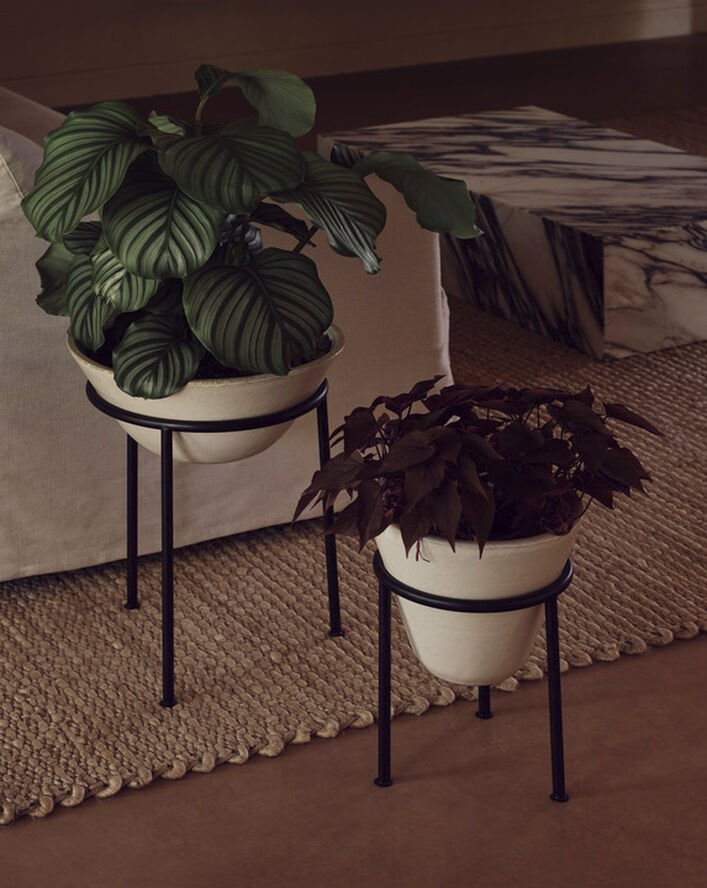 Daiza Planter, H47/Ø35, Ivory