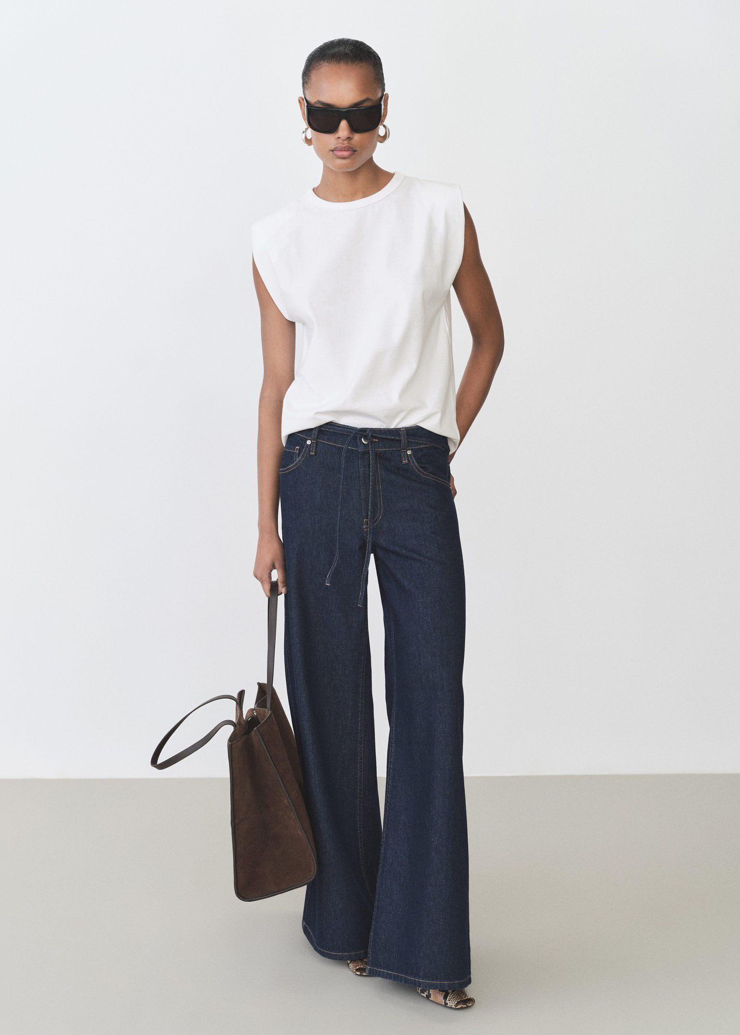 Short-sleeved cotton t-shirt