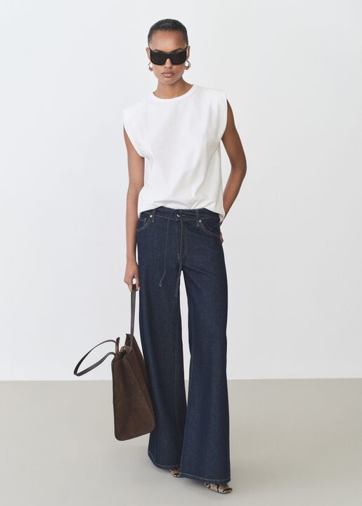 Short-sleeved cotton t-shirt