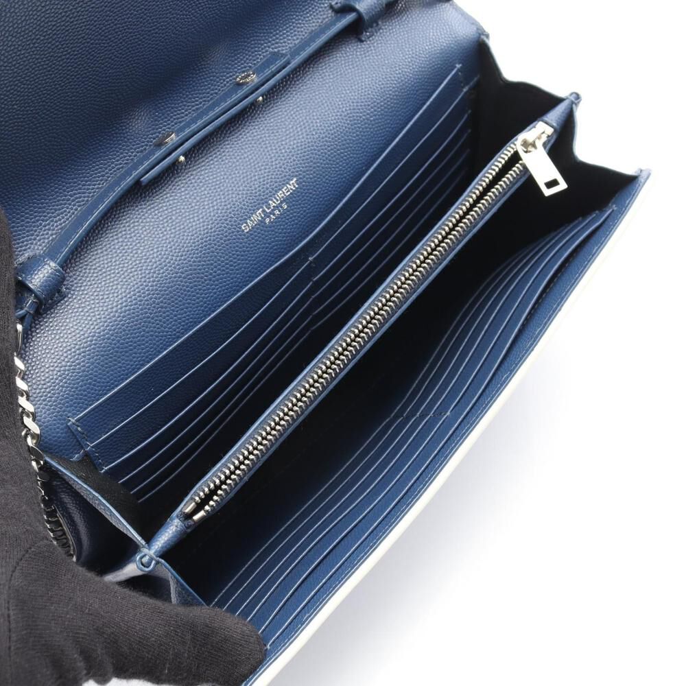 Yves Saint Laurent Shoulder Bag