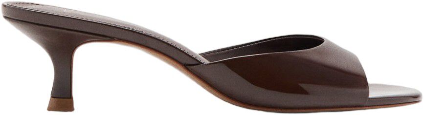 Pointed heel sandals