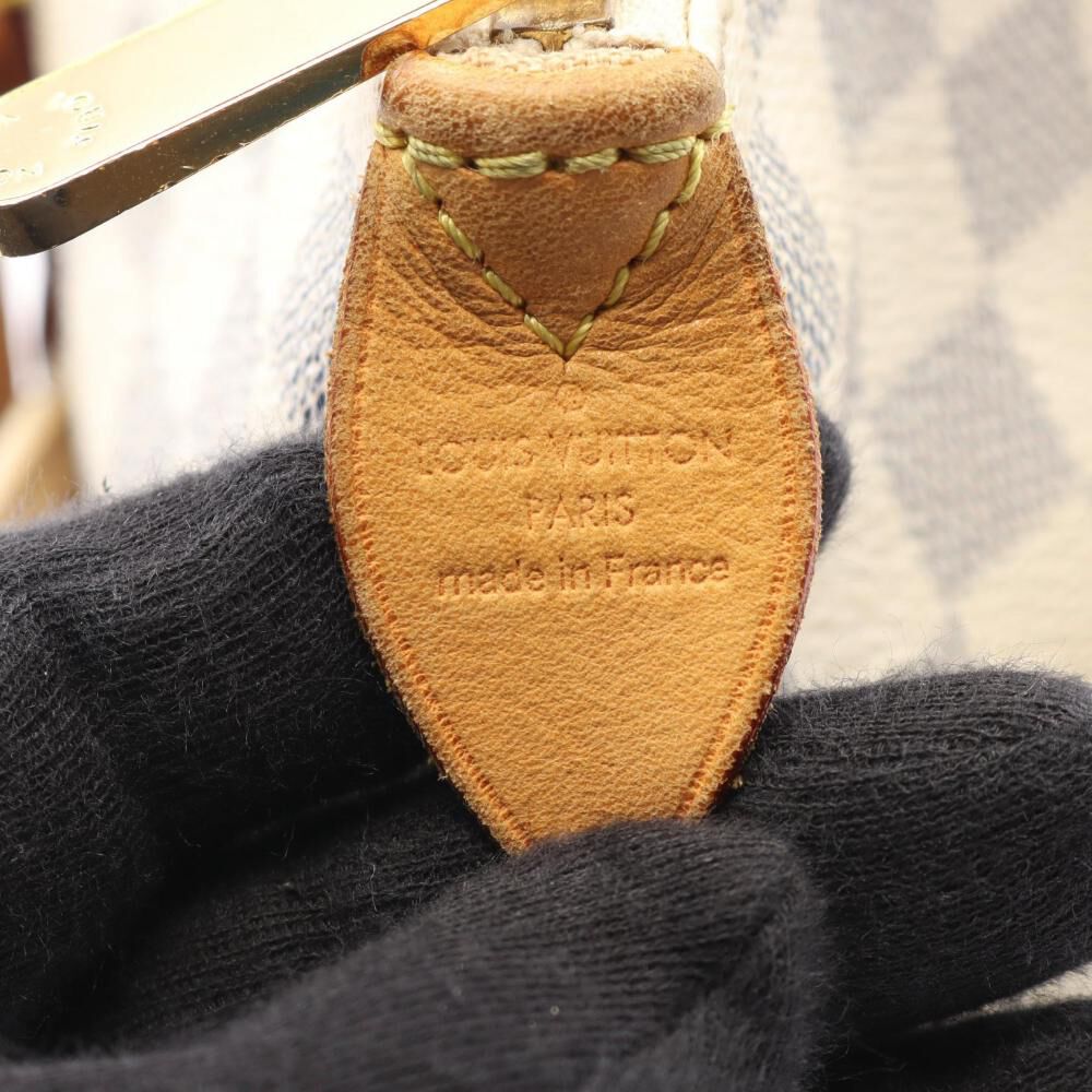 Louis Vuitton Totally