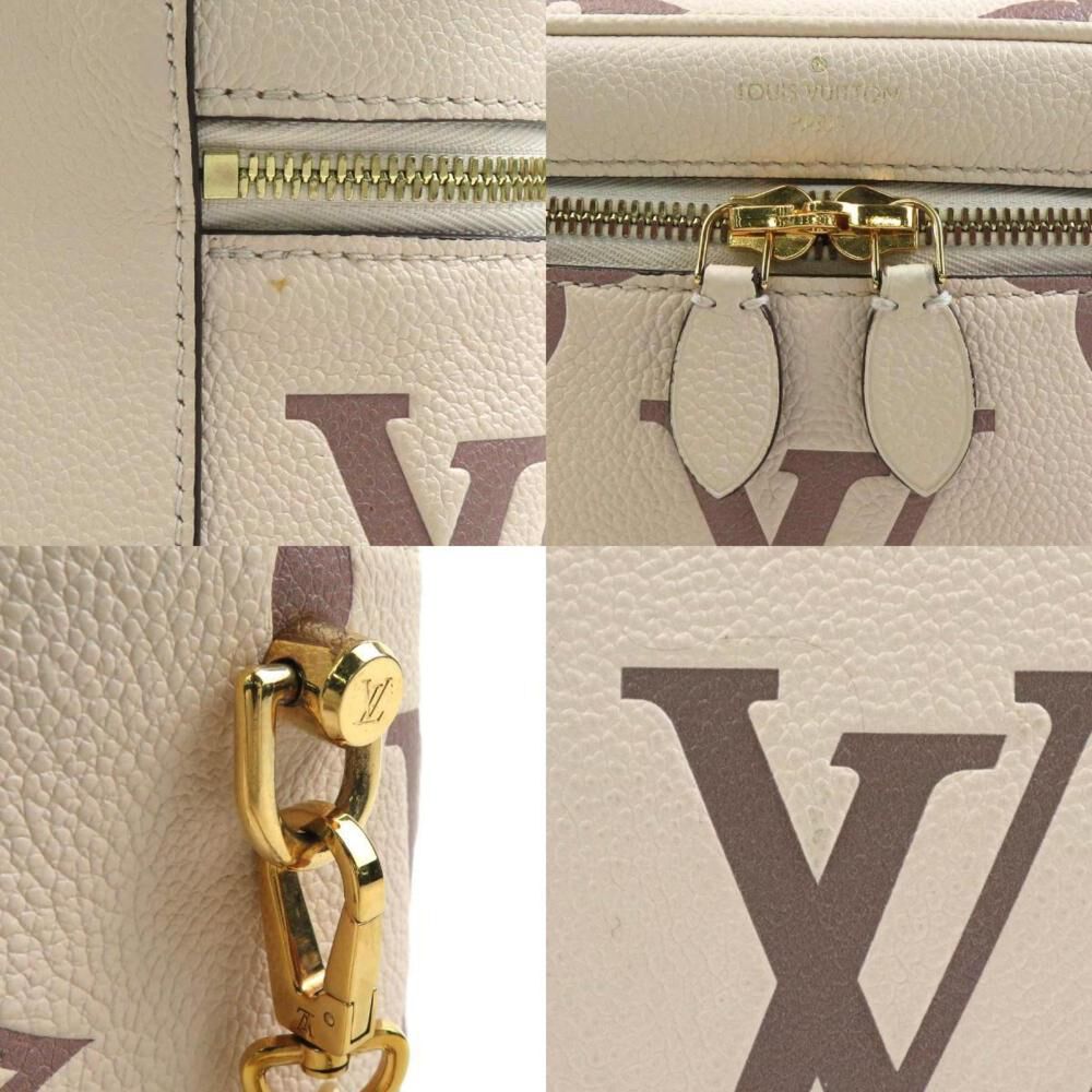 Louis Vuitton Shoulder Bags