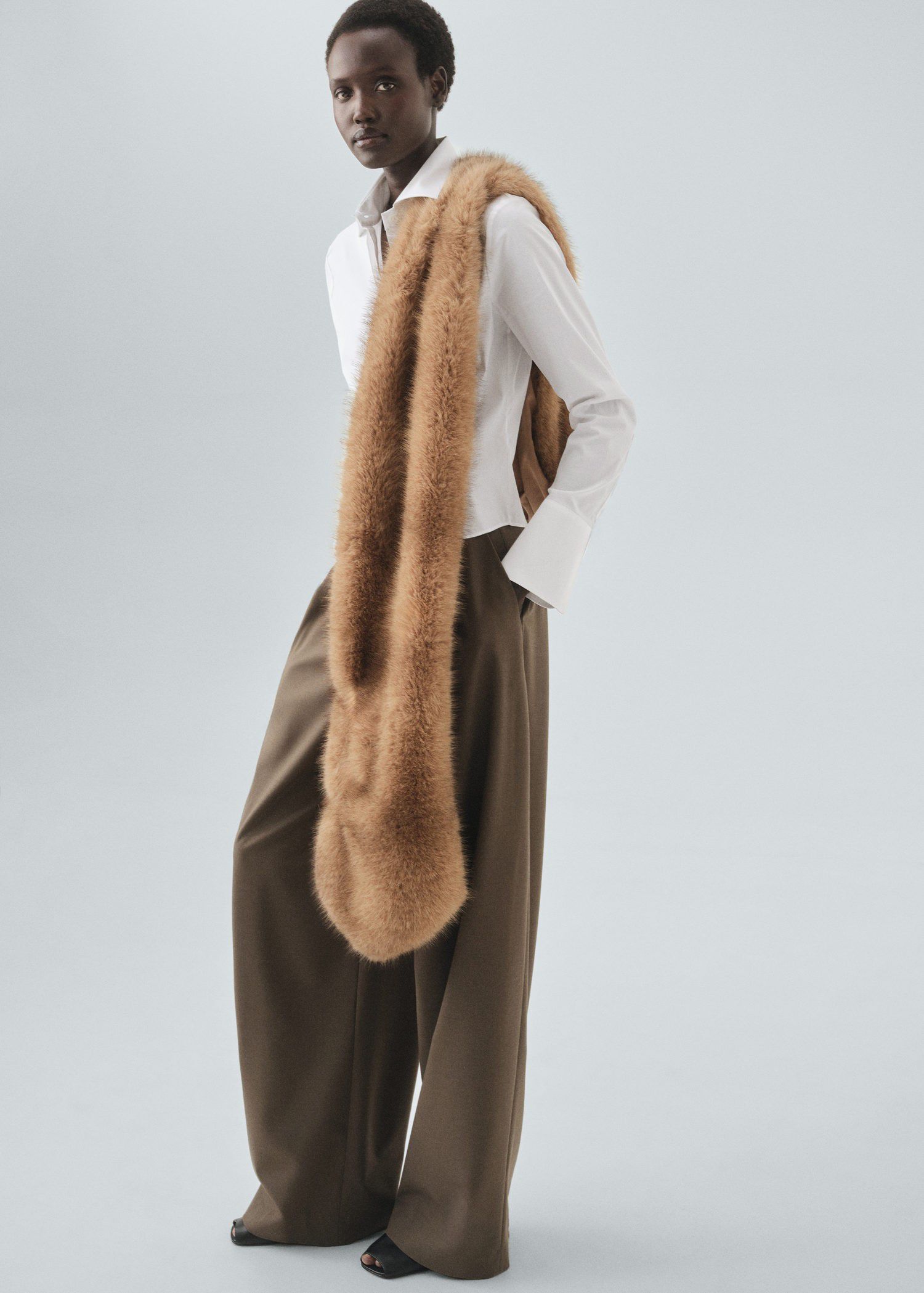 Slim-fit poplin shirt