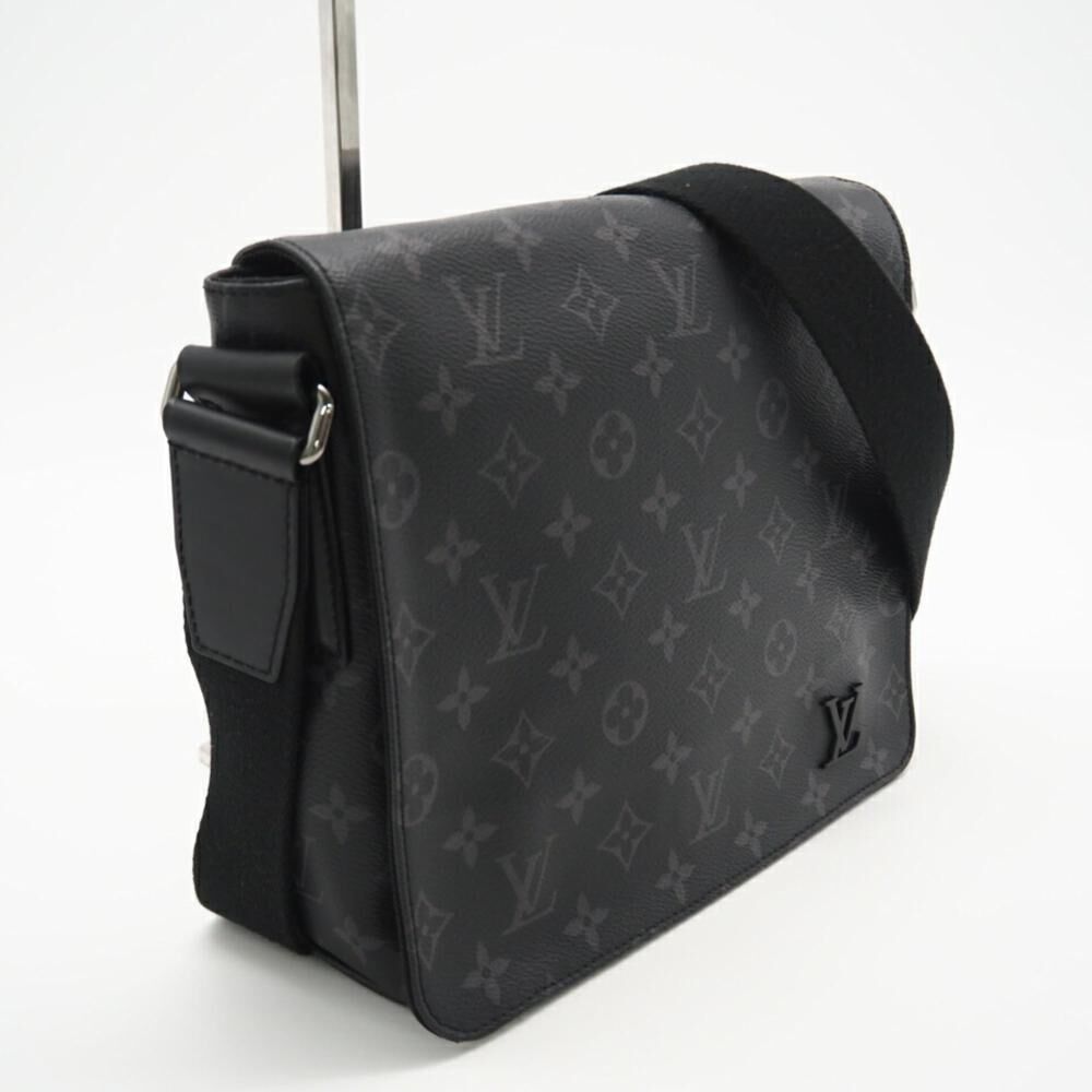 Louis Vuitton District