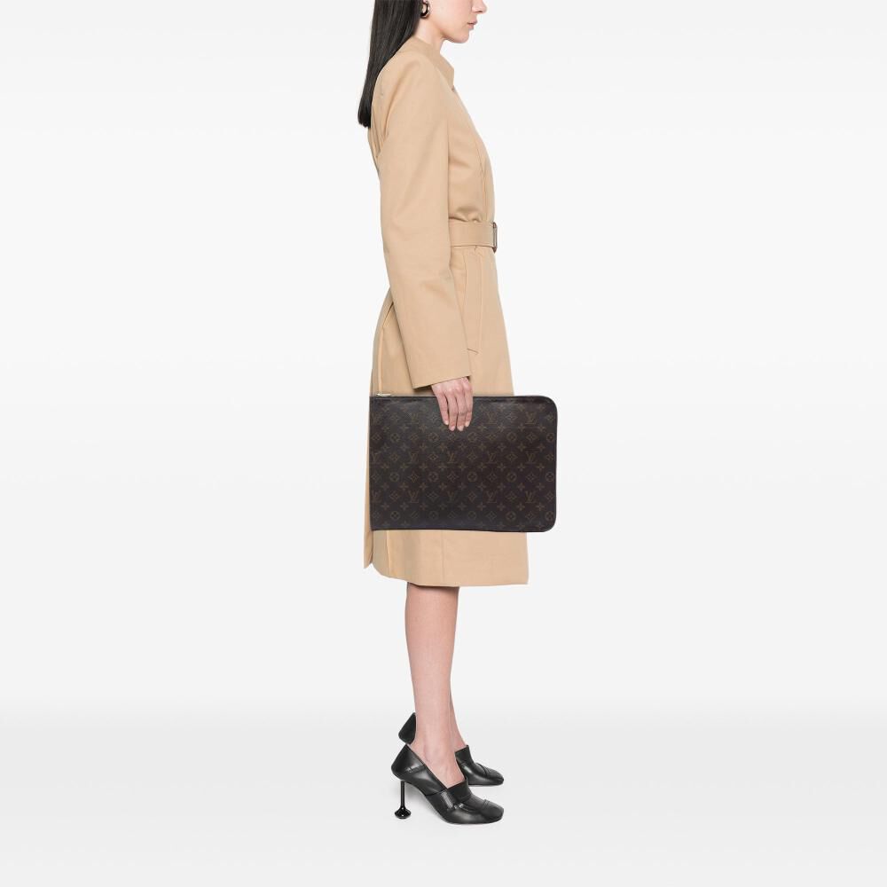 Louis Vuitton Clutch