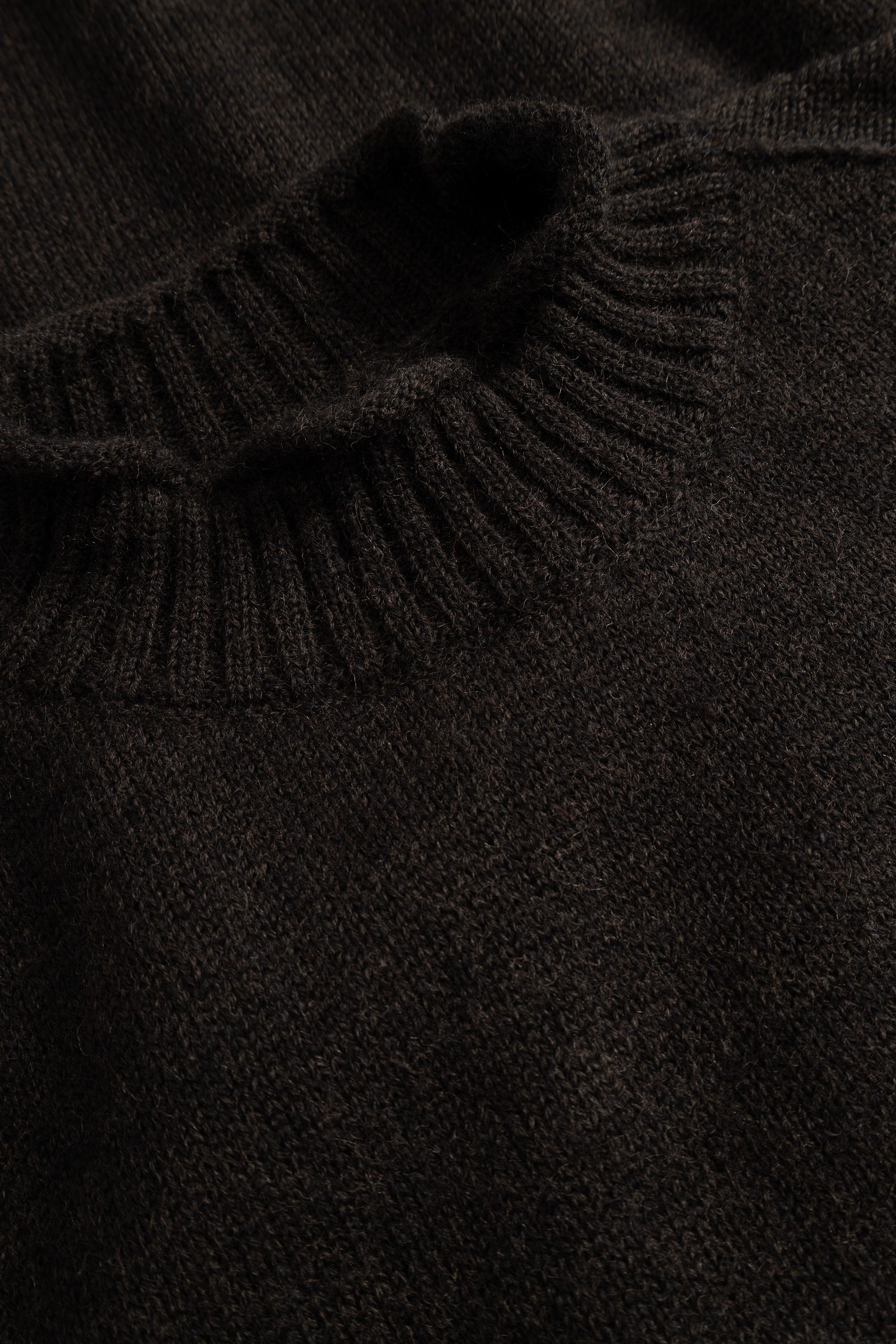 Sagvatnet Wool Roll Neck Sweater